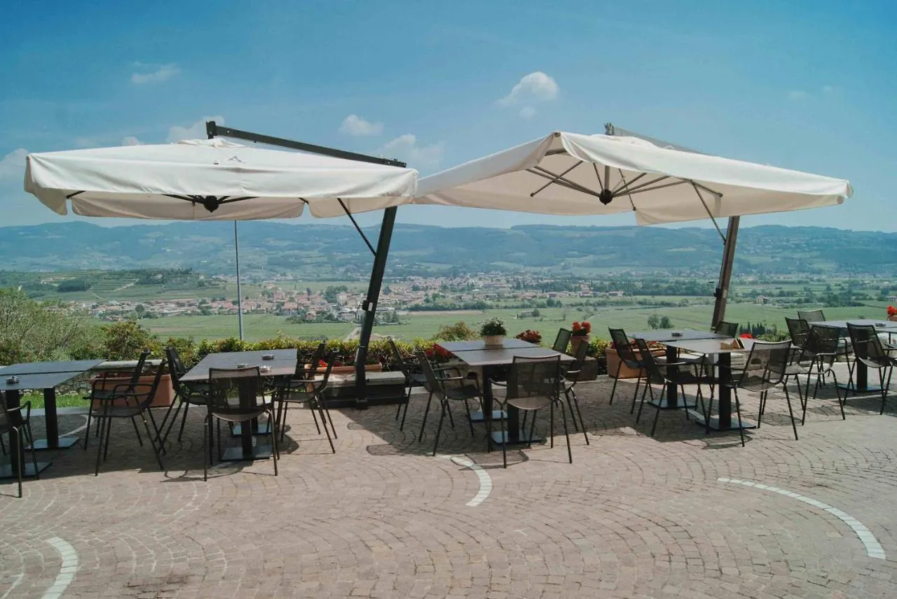 Hotel Castrum Wine Relais San Pietro in Cariano Italy